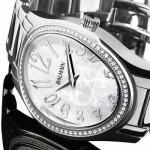 Madrigal Lady Oval